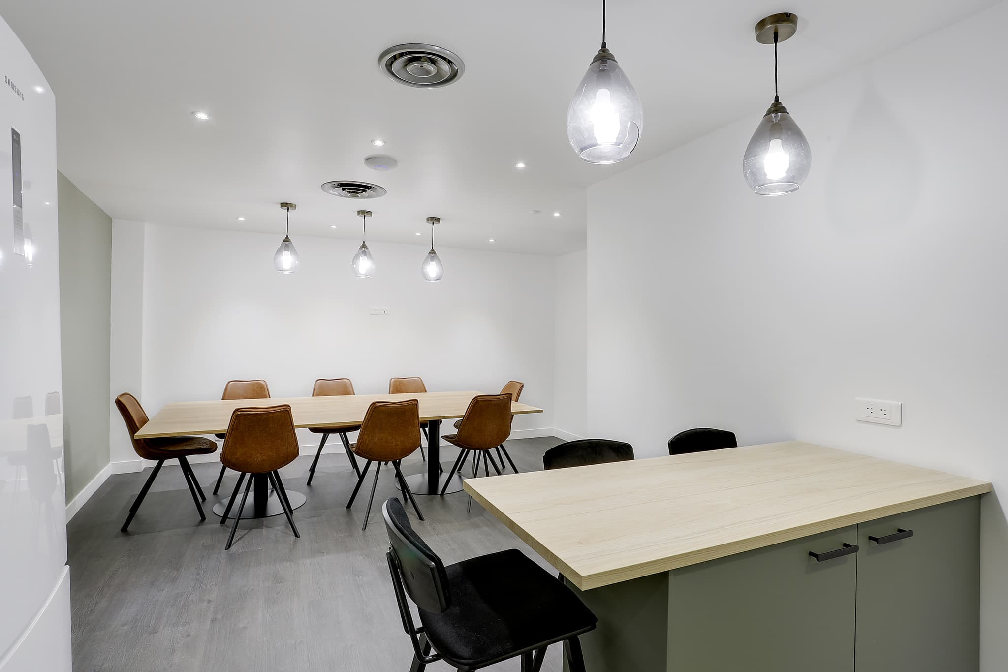 picture of the office